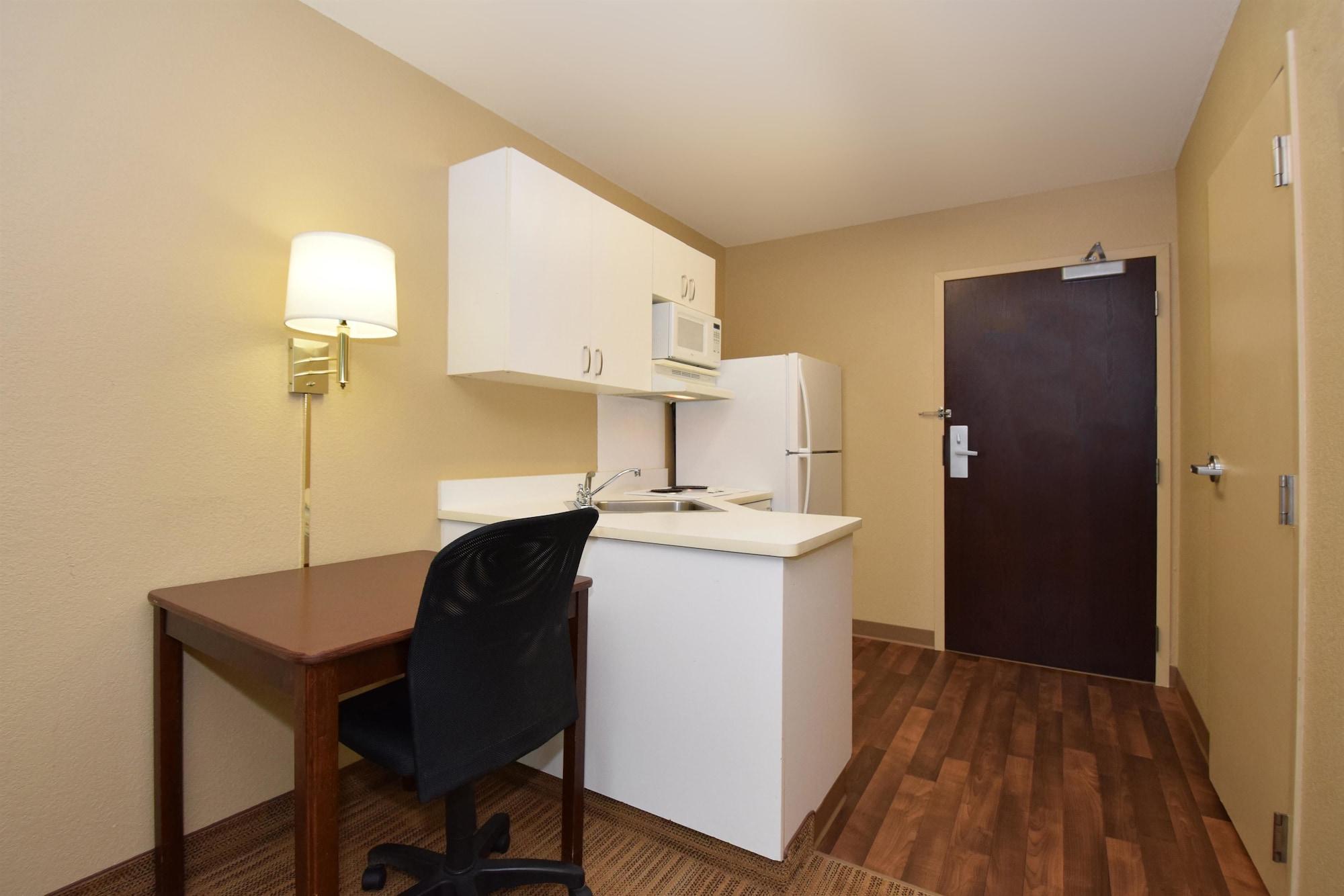 Extended Stay America Suites - Orange County - Katella Ave Dış mekan fotoğraf