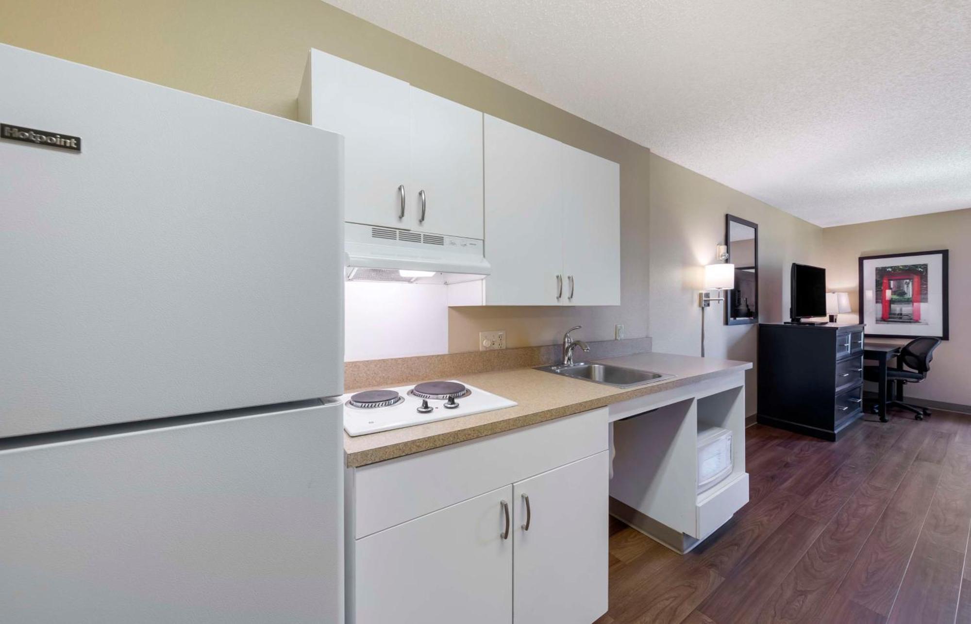 Extended Stay America Suites - Orange County - Katella Ave Dış mekan fotoğraf