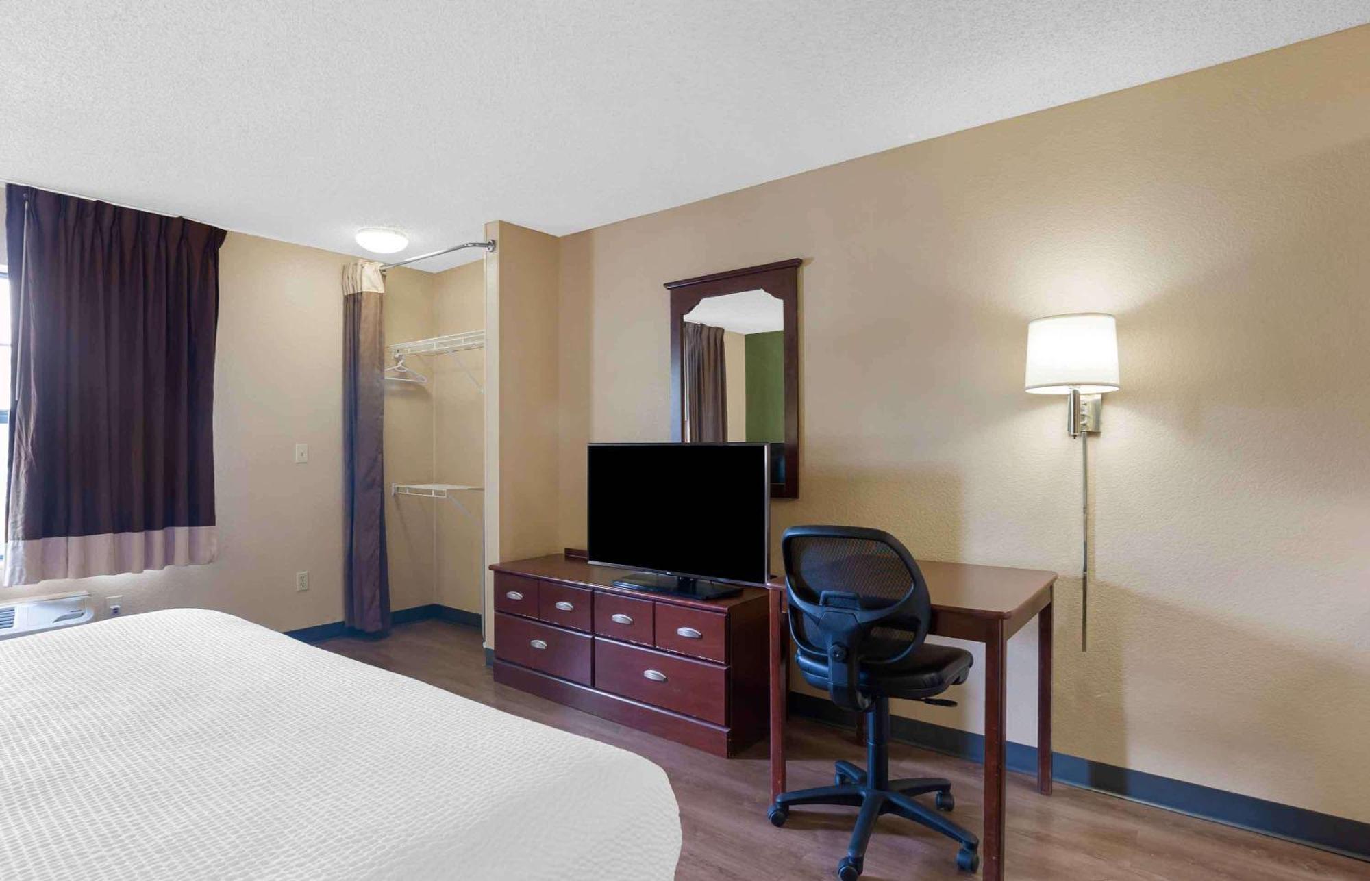 Extended Stay America Suites - Orange County - Katella Ave Dış mekan fotoğraf