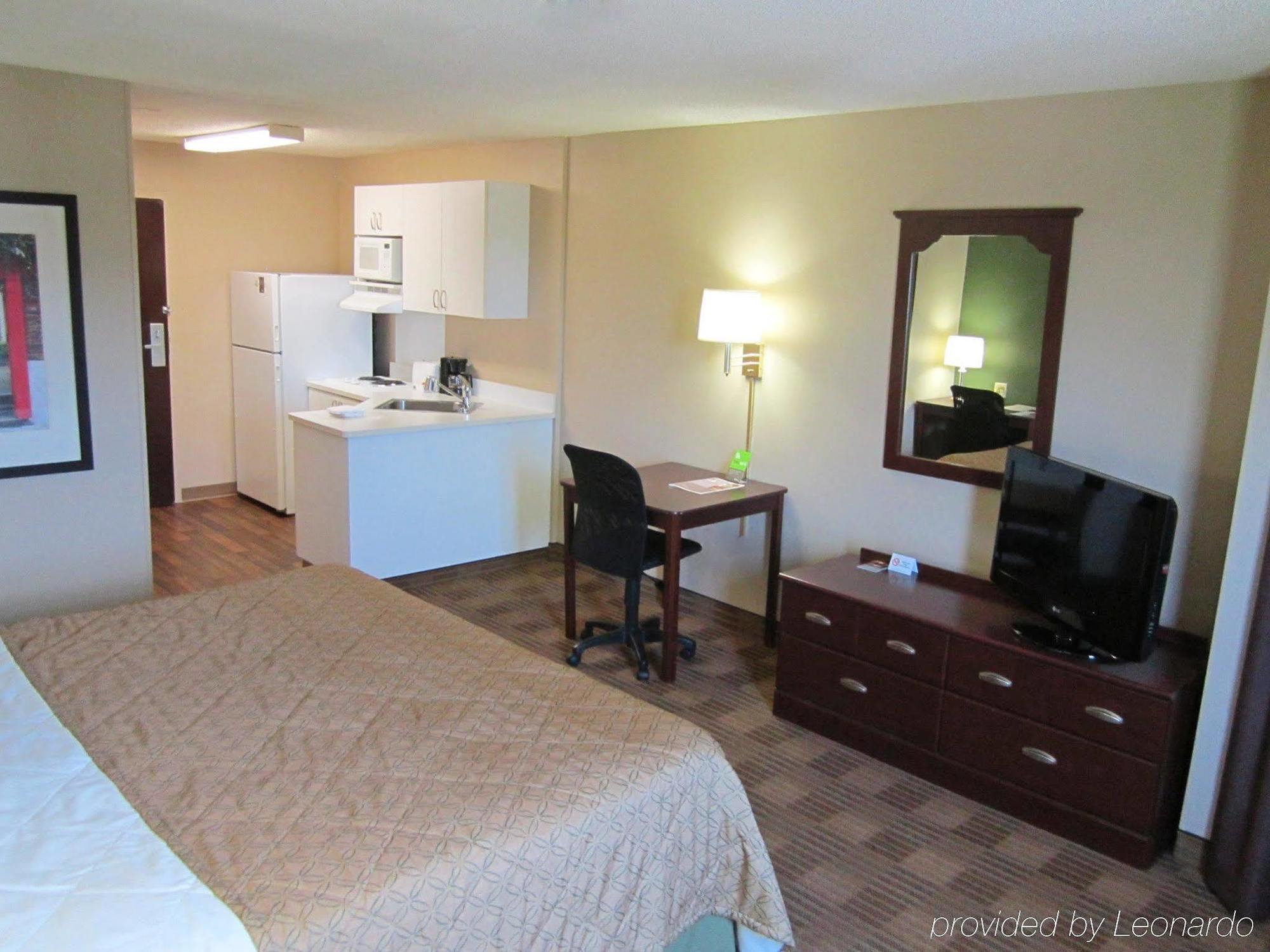 Extended Stay America Suites - Orange County - Katella Ave Dış mekan fotoğraf