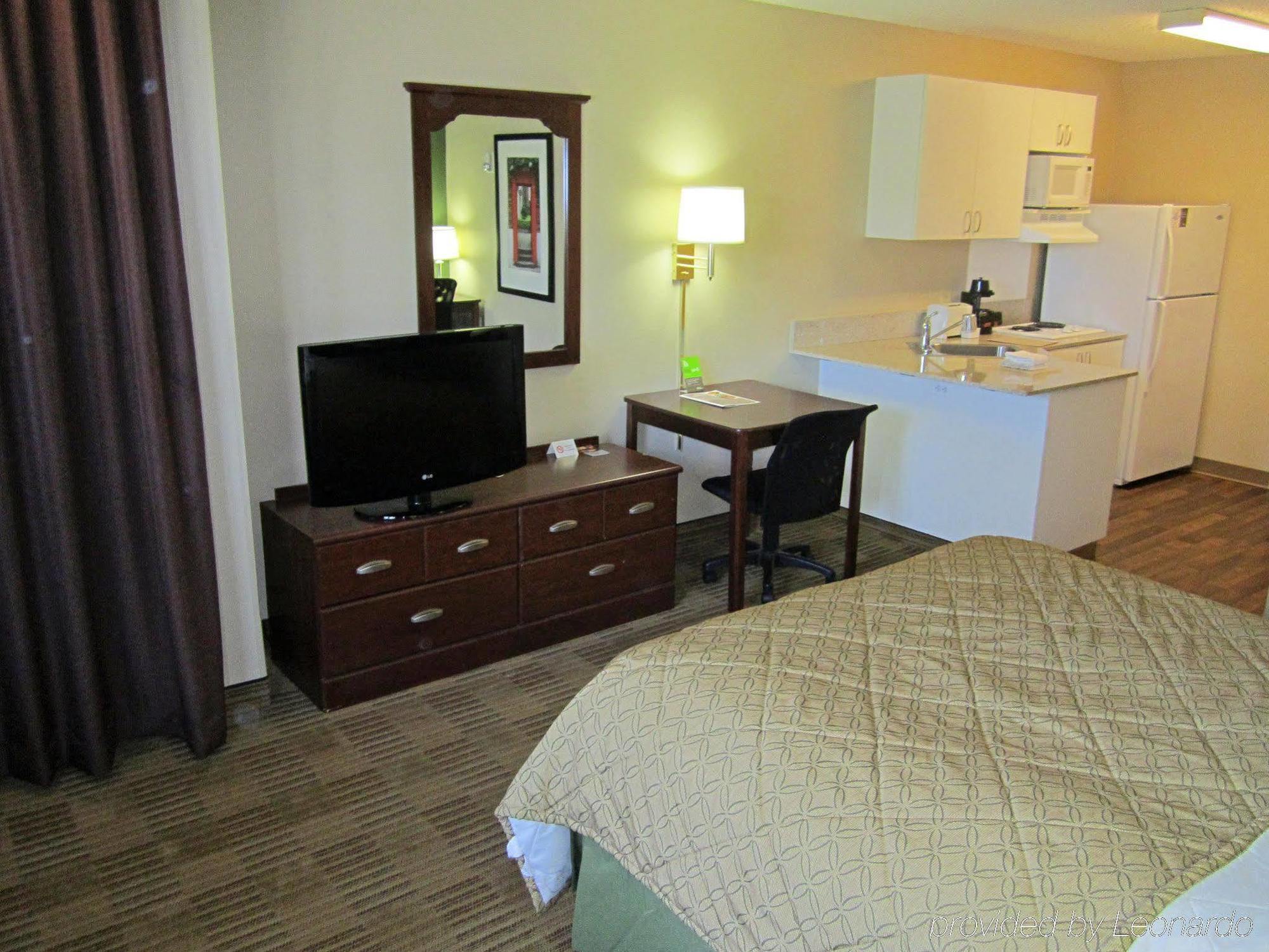 Extended Stay America Suites - Orange County - Katella Ave Dış mekan fotoğraf