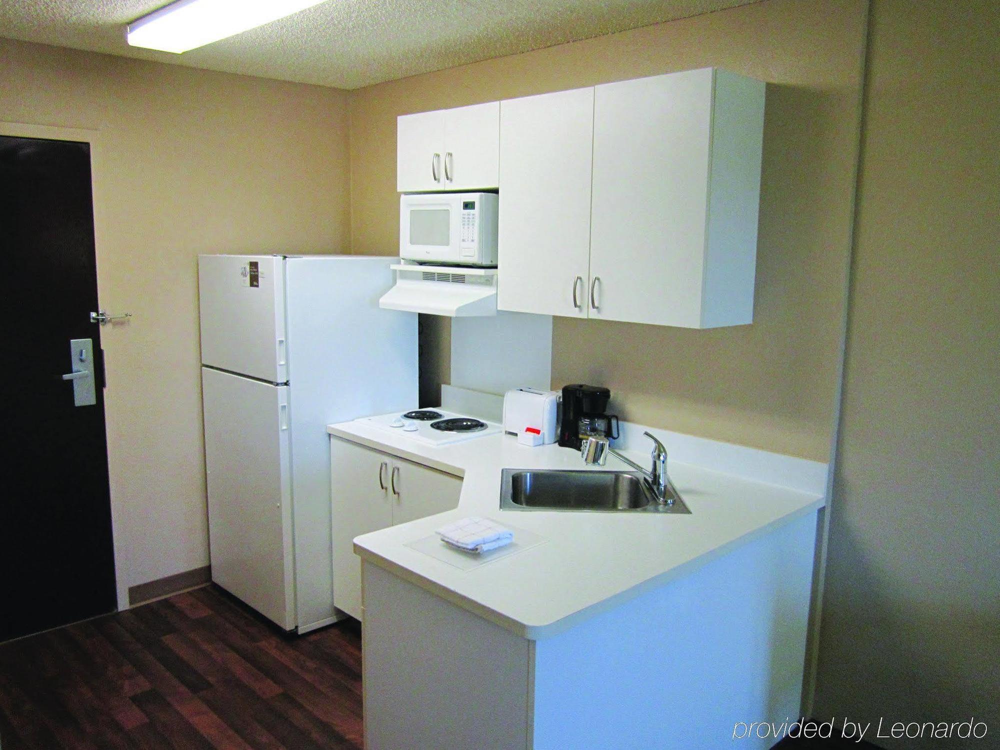 Extended Stay America Suites - Orange County - Katella Ave Dış mekan fotoğraf